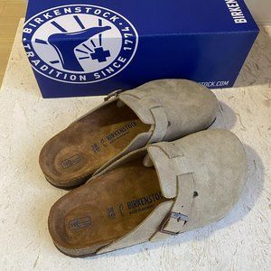 NWT Birkenstock Boston Soft Footbed Suede Clog